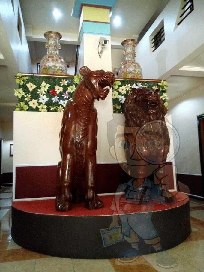 Tiger Hotel Angeles Buitenkant foto
