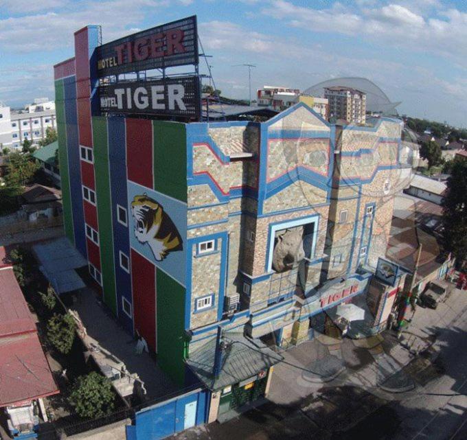 Tiger Hotel Angeles Buitenkant foto